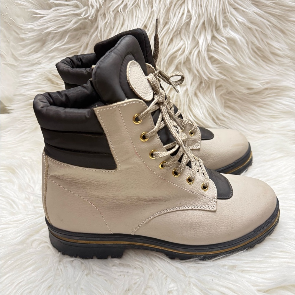Pajar Stylish Cream and Black Men’s Patented Flipgrip Boots size 9